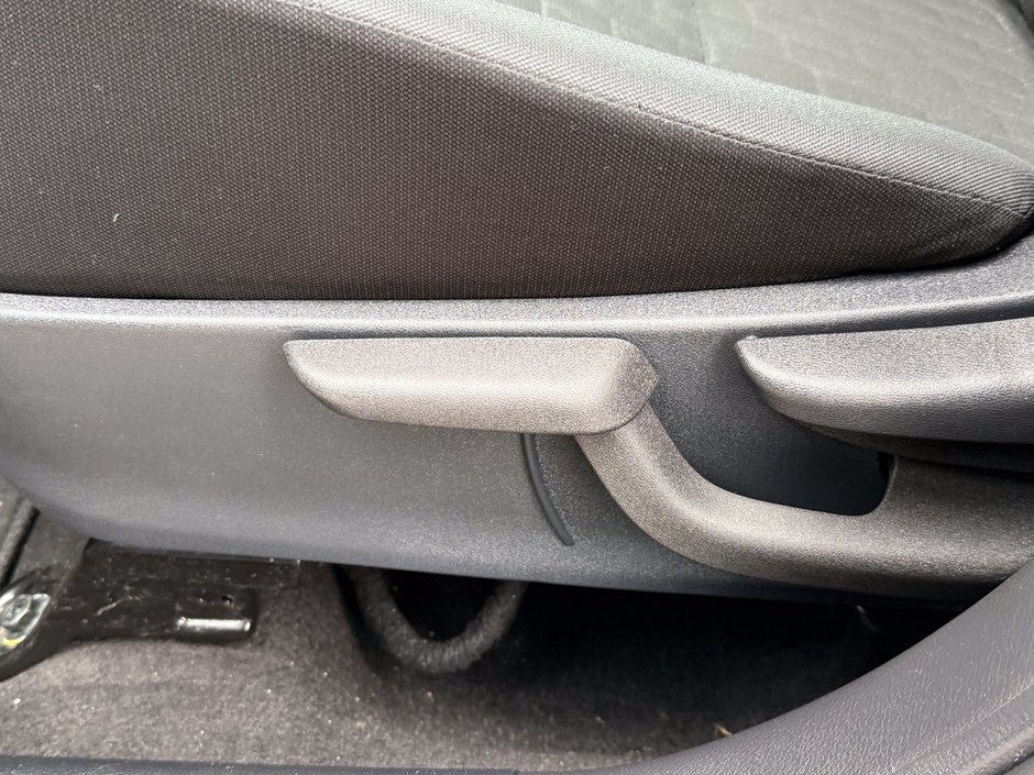 2023 Nissan Kicks SV-20