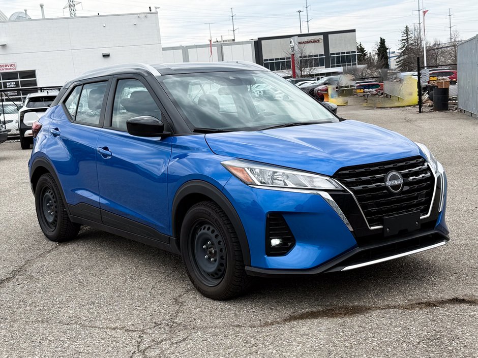 2023 Nissan Kicks SV-8