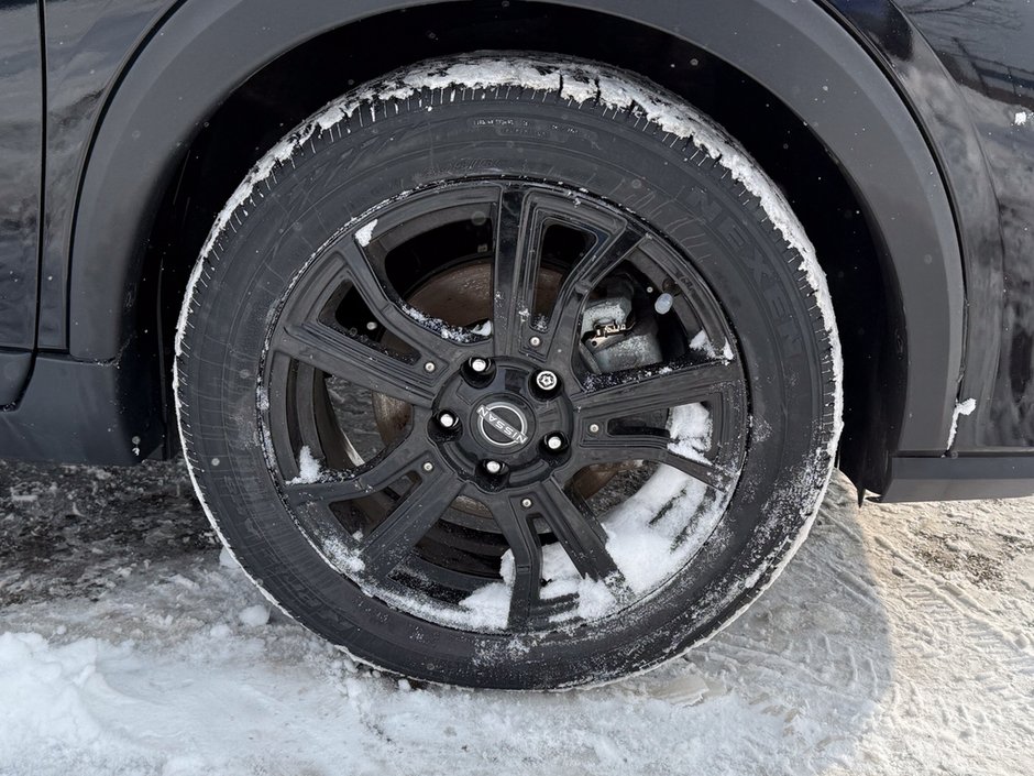 2023 Nissan Kicks SV-8