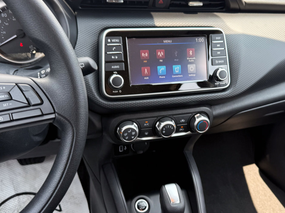 2024 Nissan Kicks S-18