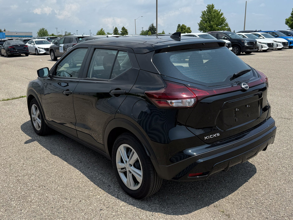 2024 Nissan Kicks S-4