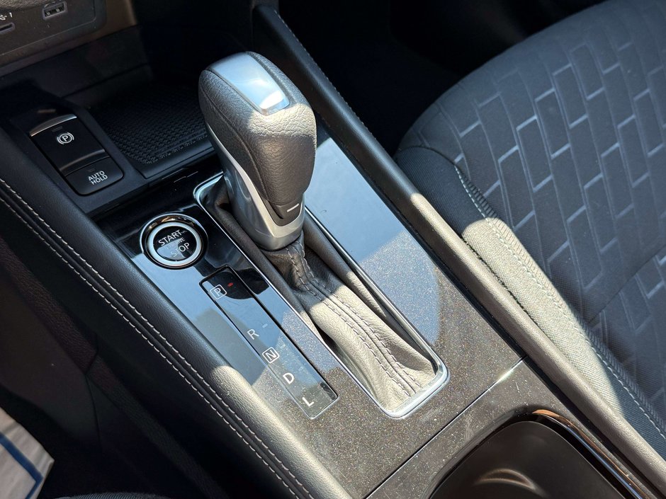 2024 Nissan Kicks SV-16