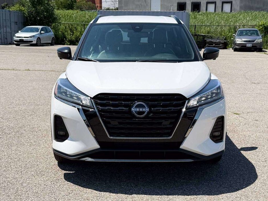 2024 Nissan Kicks SR-1