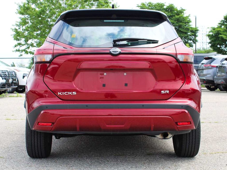 2024 Nissan Kicks SR-5