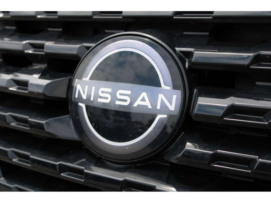 2024 Nissan Kicks SR-9