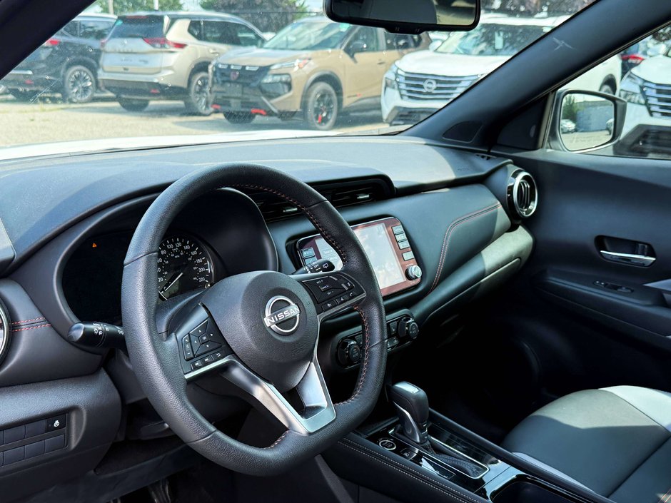 2024 Nissan Kicks SR-11