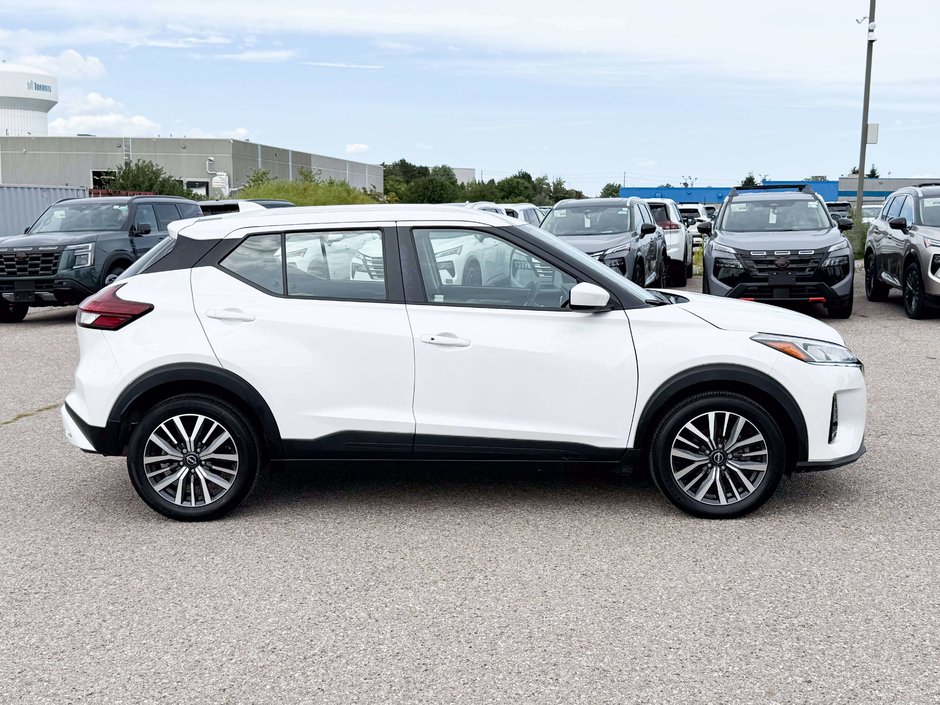 2024 Nissan Kicks SV-8