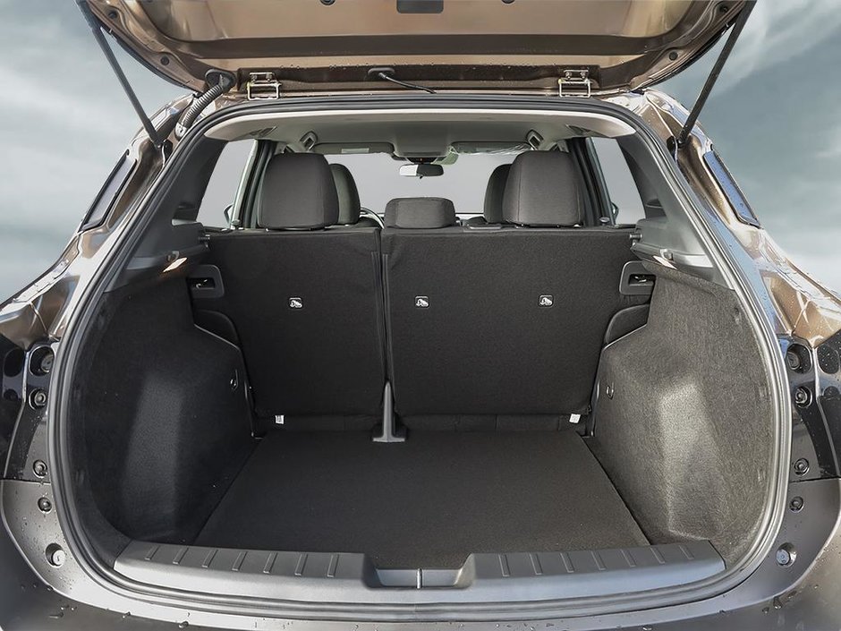 2025 Nissan Kicks S-6