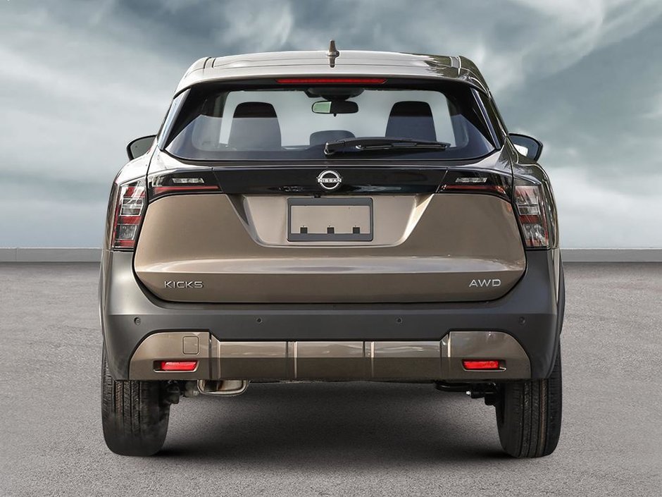 2025 Nissan Kicks S-4