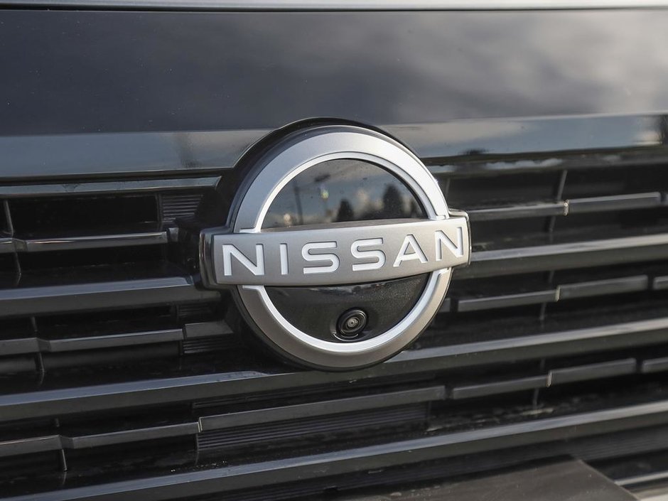 2025 Nissan Kicks SR PREMIUM-8