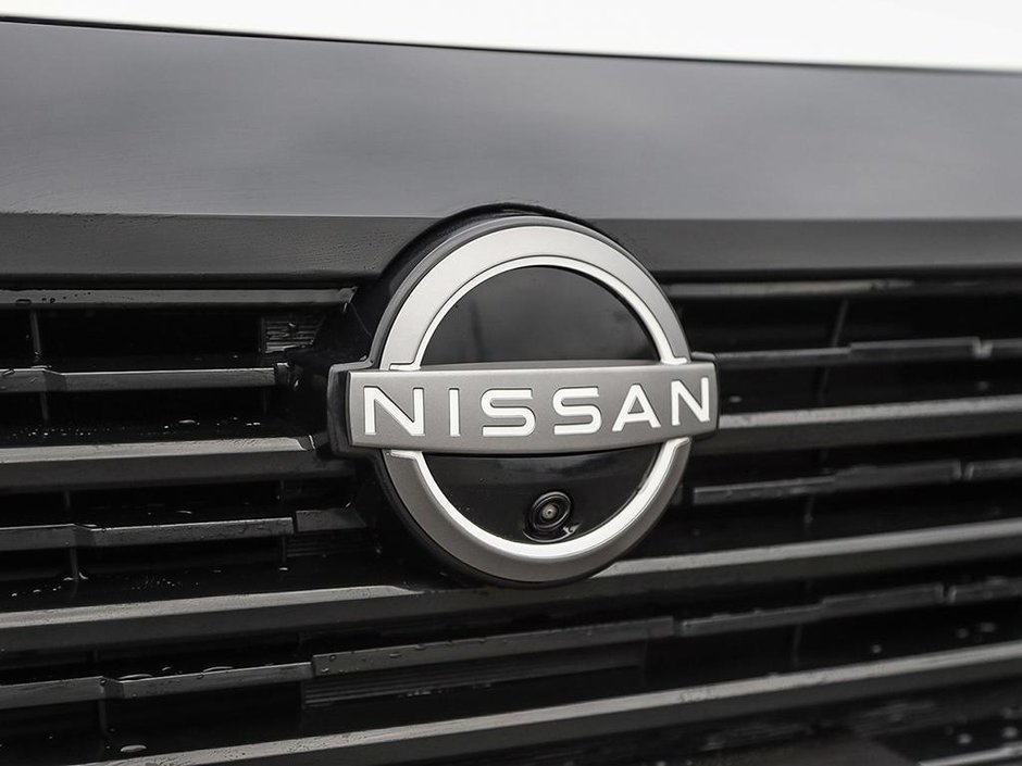 2025 Nissan Kicks SR PREMIUM-8