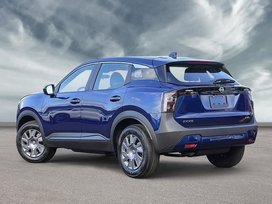 2025 Nissan Kicks S-3
