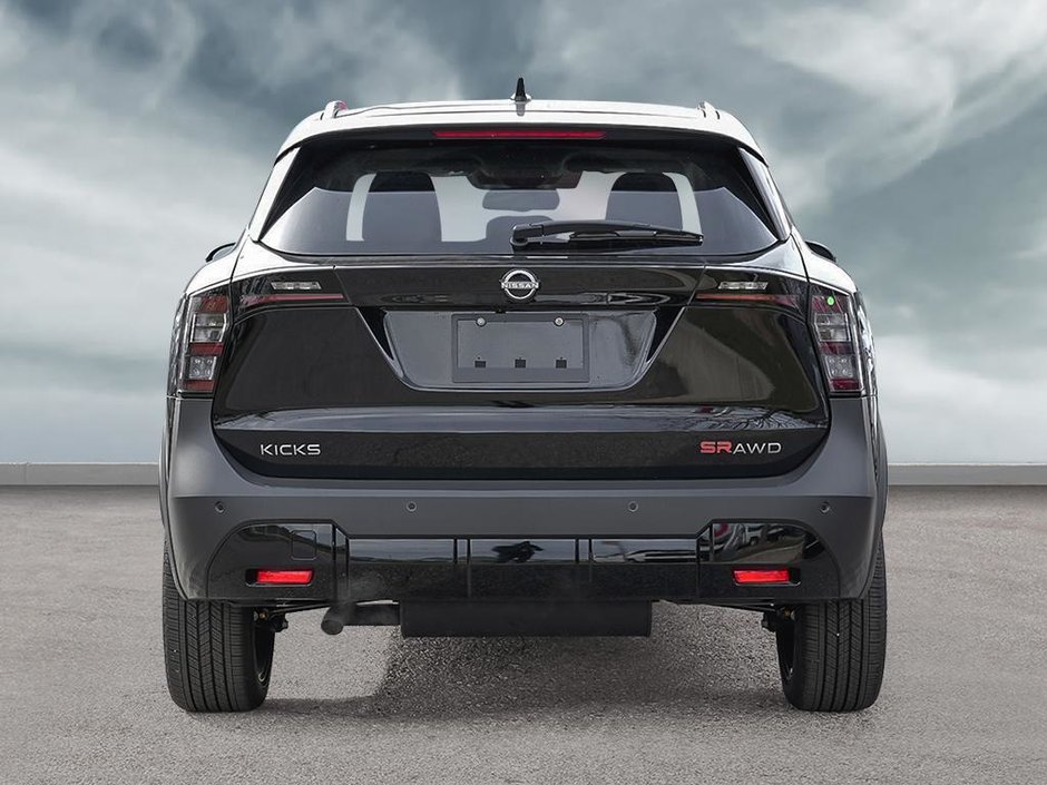 2025 Nissan Kicks SR-4