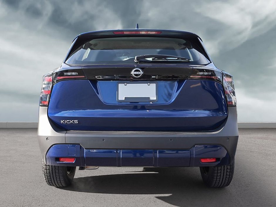 2025 Nissan Kicks S-4