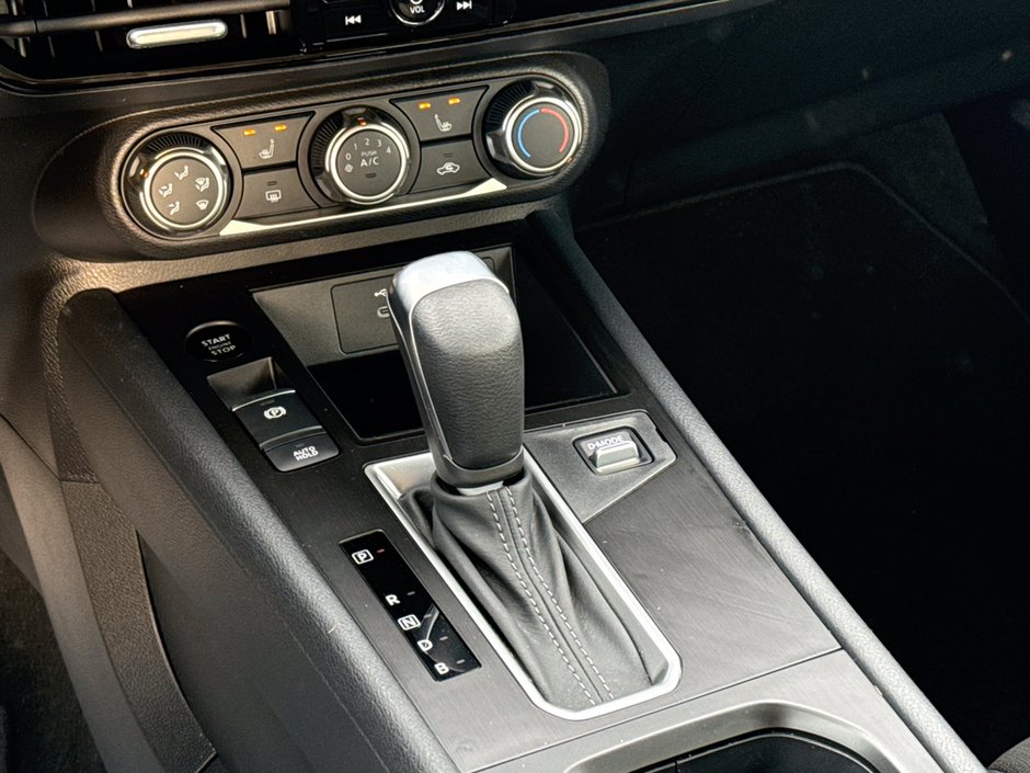 2025 Nissan Kicks S-18