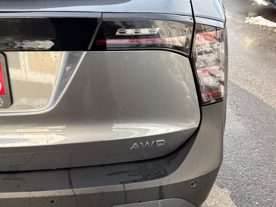 2025 Nissan Kicks S-12