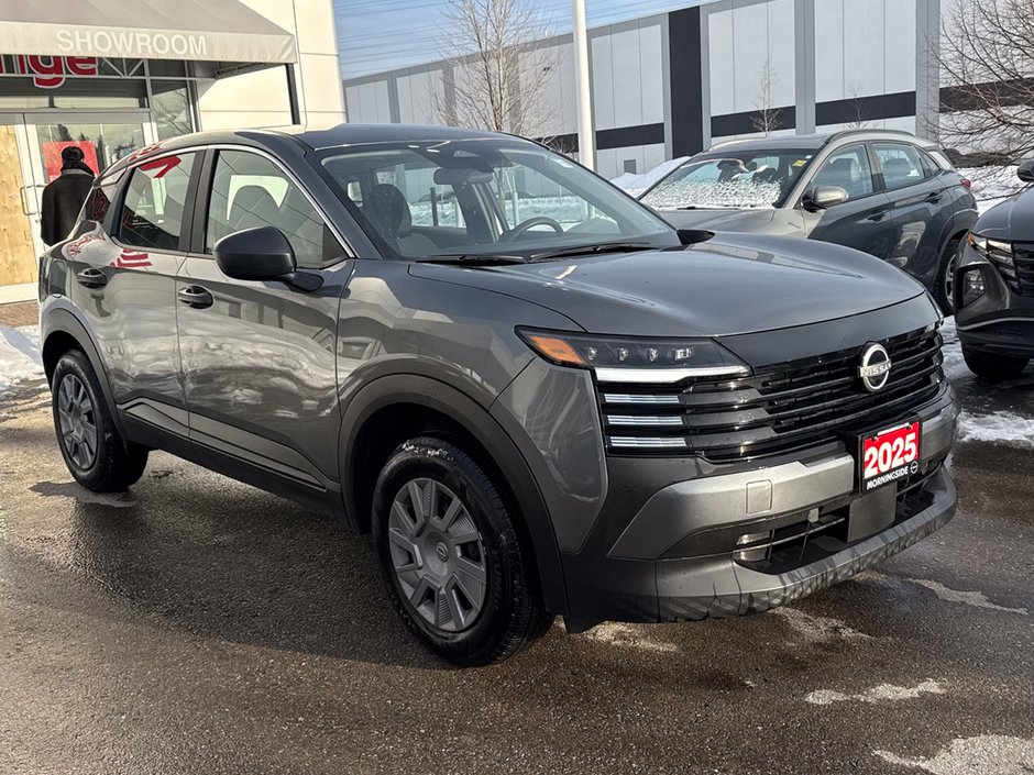 2025 Nissan Kicks S-8