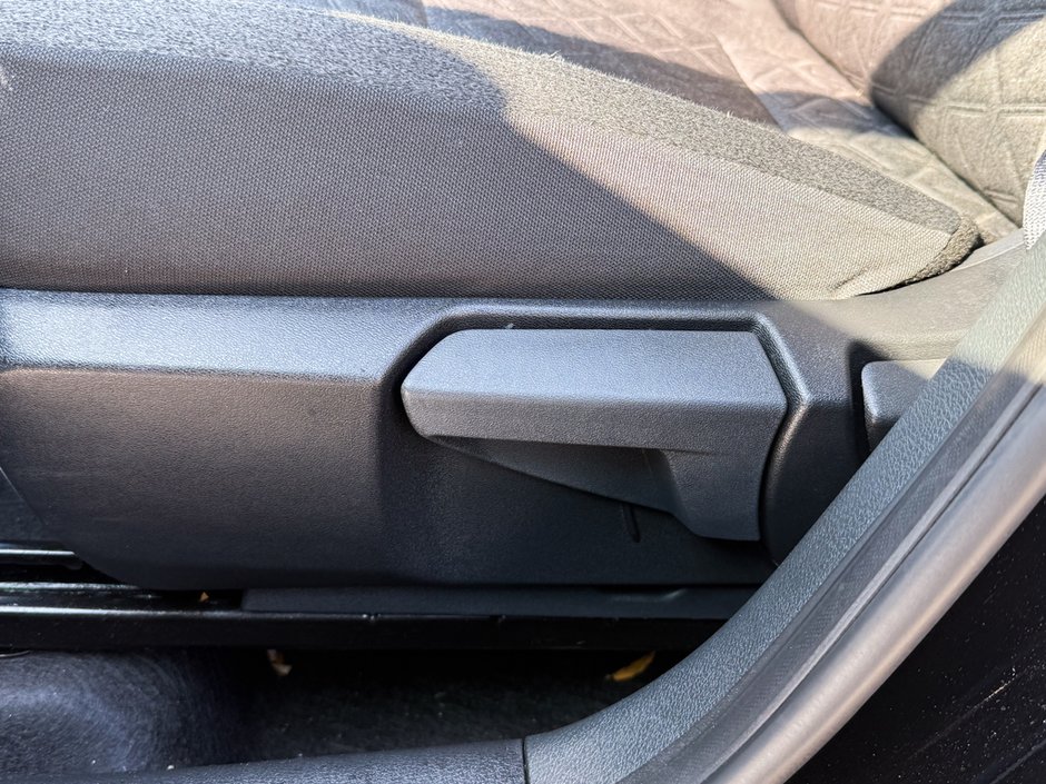 2025 Nissan Kicks SV-14