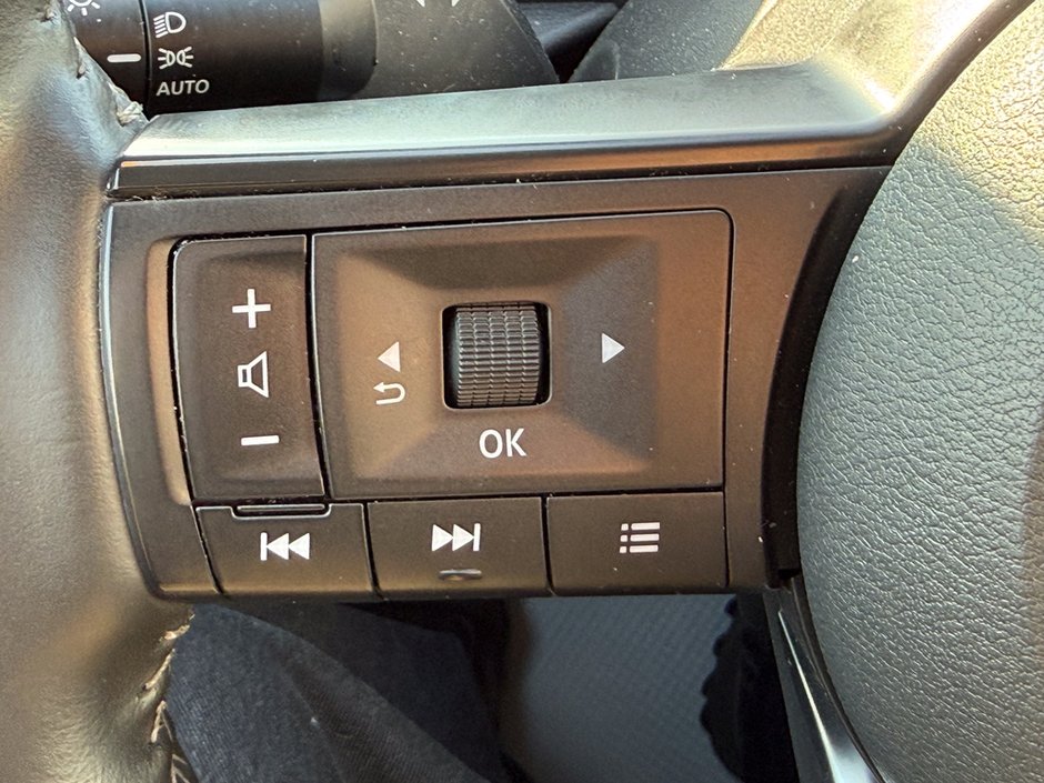 2025 Nissan Kicks SV-20