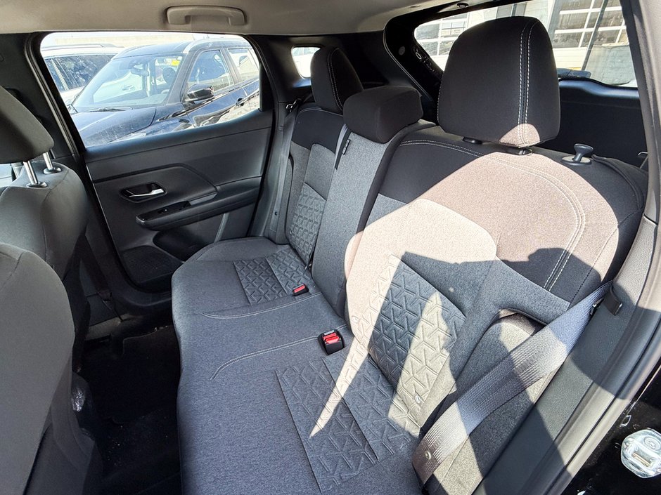 2025 Nissan Kicks SV-12