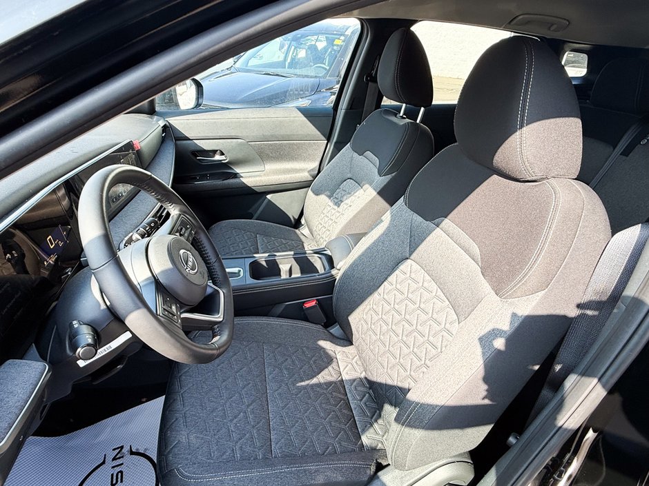 2025 Nissan Kicks SV-15