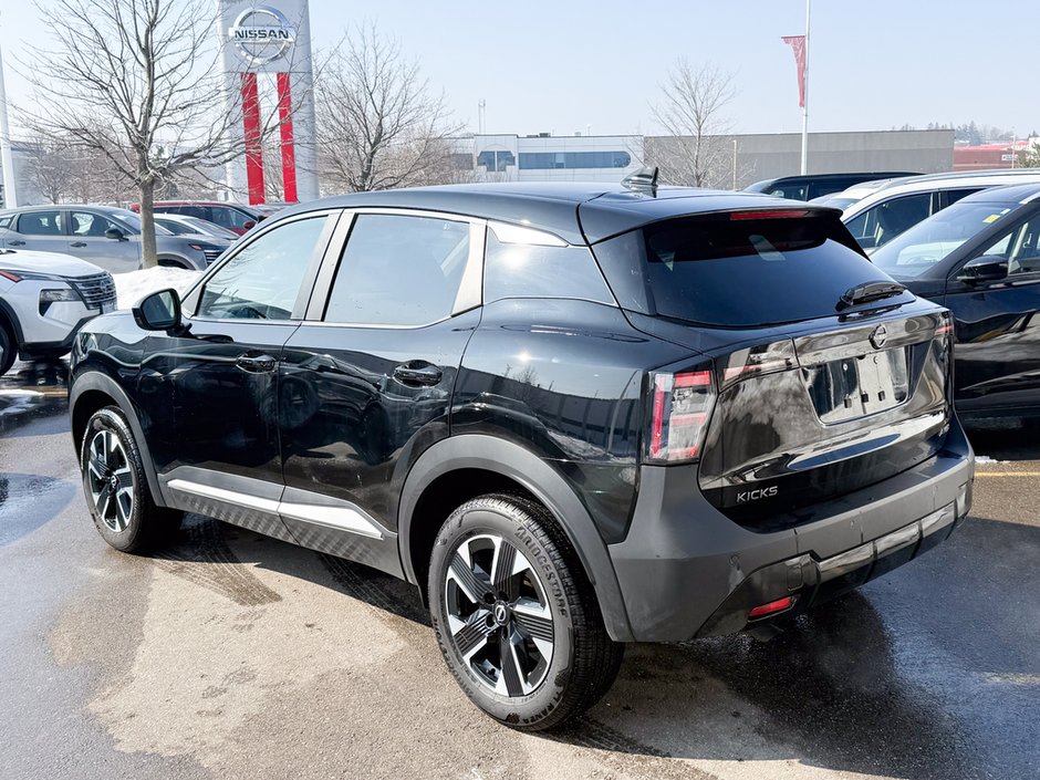 2025 Nissan Kicks SV-4