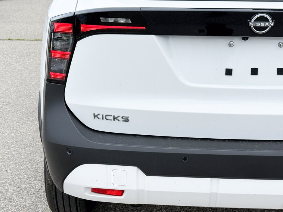 2026 Nissan Kicks SV-12
