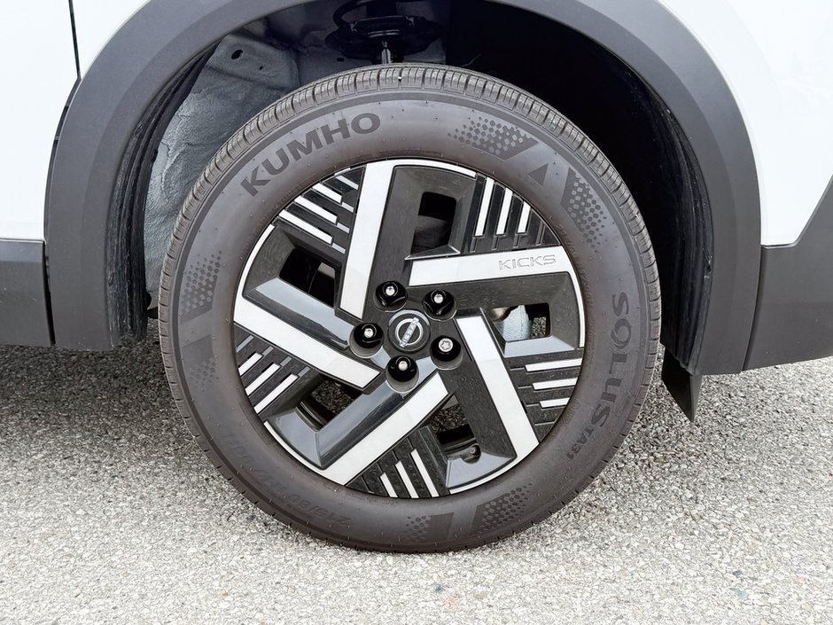 2026 Nissan Kicks SV-10