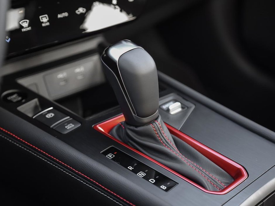 2026 Nissan Kicks SR Premium AWD-16