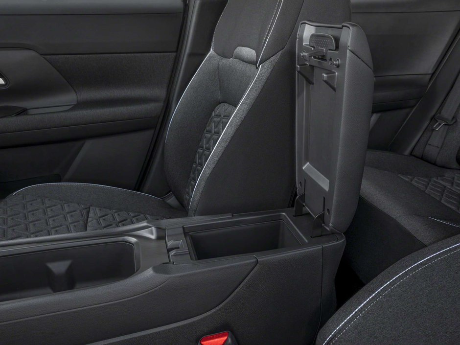 2027 Nissan Kicks SV Premium AWD-9