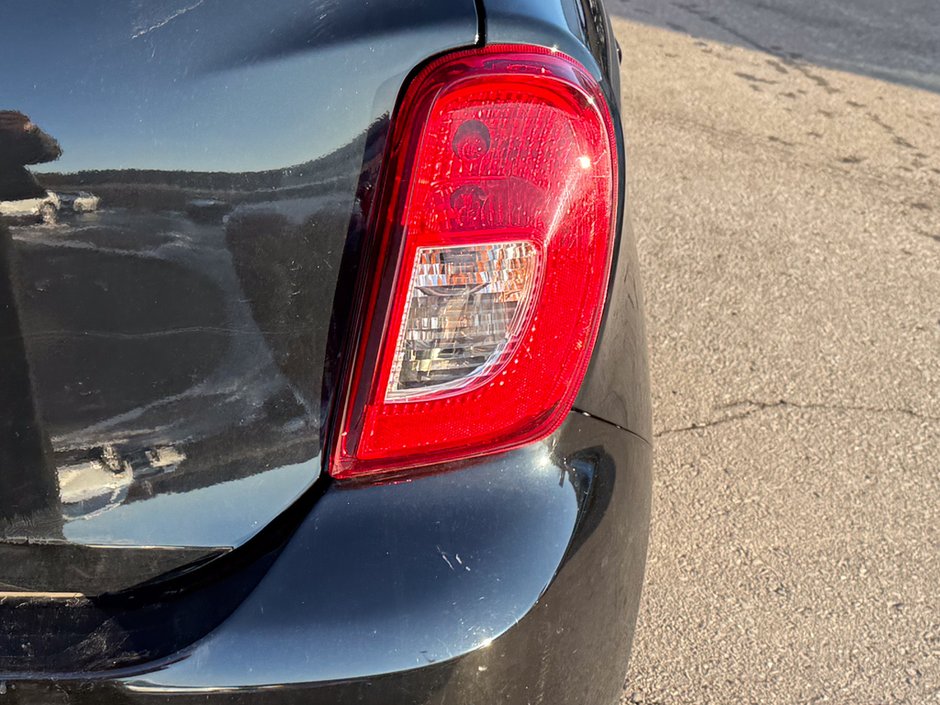 2019 Nissan Micra S-11