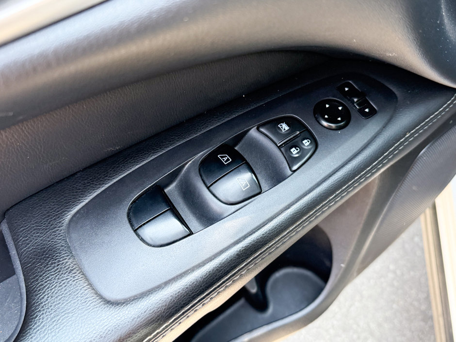 2013 Nissan Pathfinder SL-13