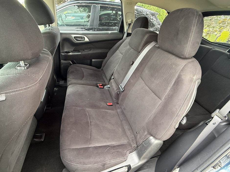 2014 Nissan Pathfinder SV-16
