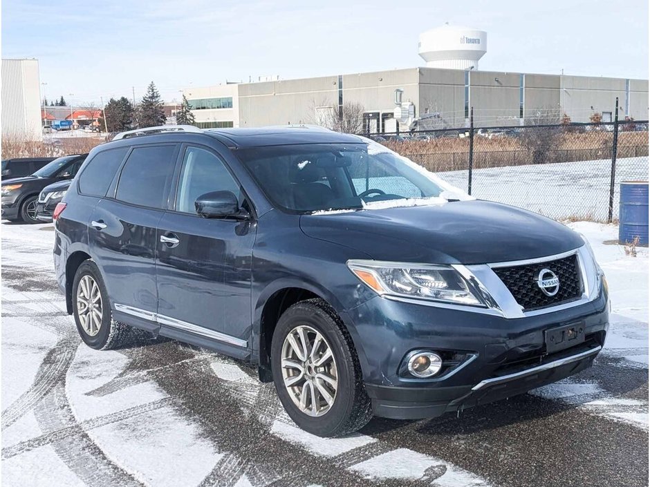 2015 Nissan Pathfinder SL-9