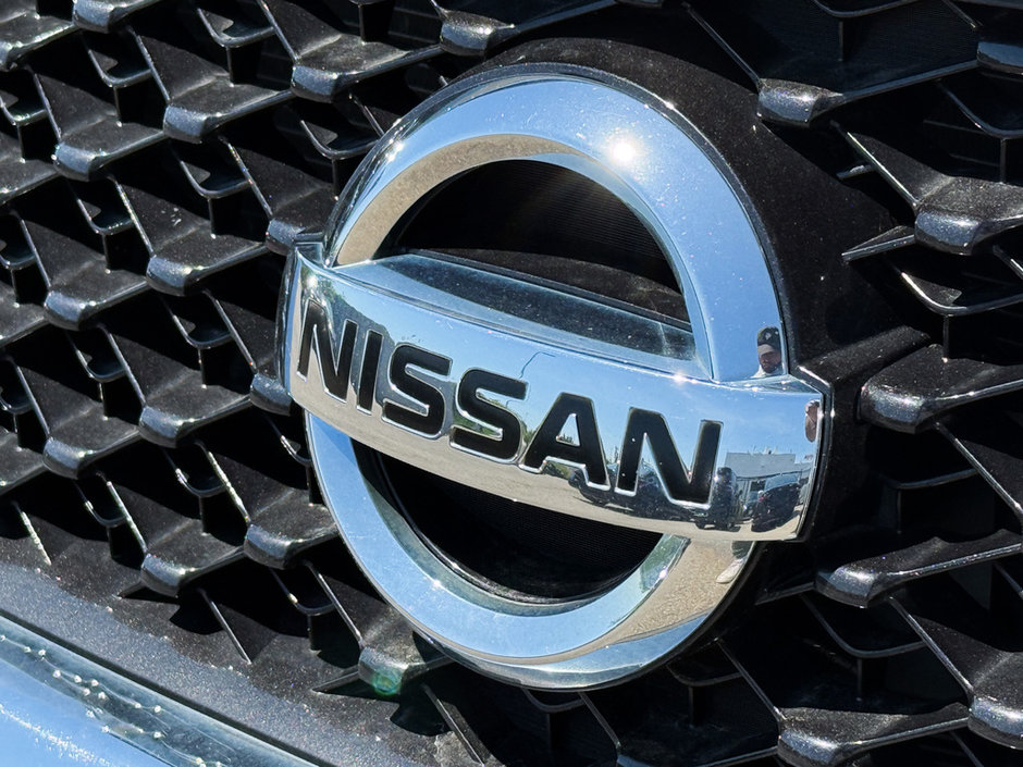 2016 Nissan Pathfinder S-9