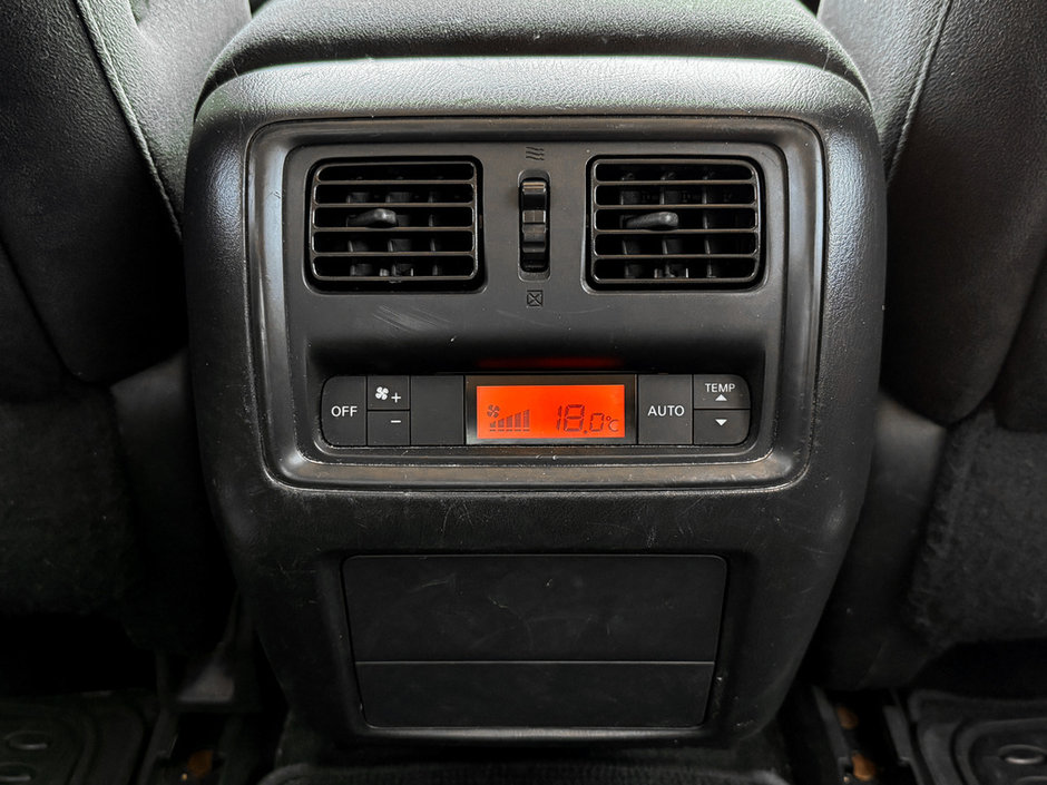 2016 Nissan Pathfinder S-16
