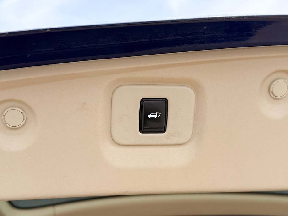 2019 Nissan Pathfinder SL-16
