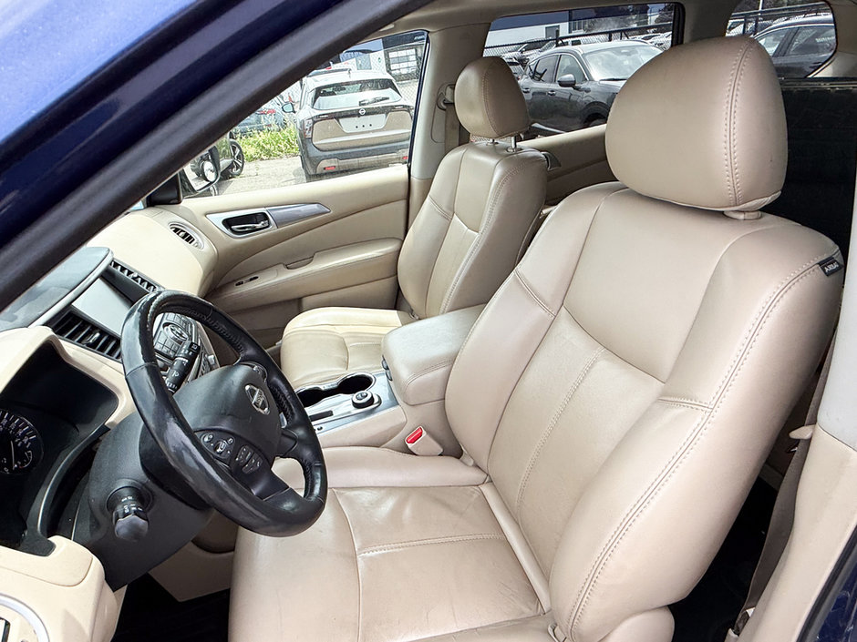 2019 Nissan Pathfinder SL-19