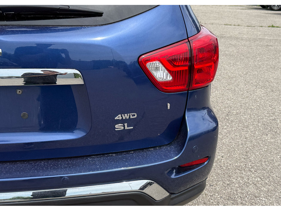 2019 Nissan Pathfinder SL-14