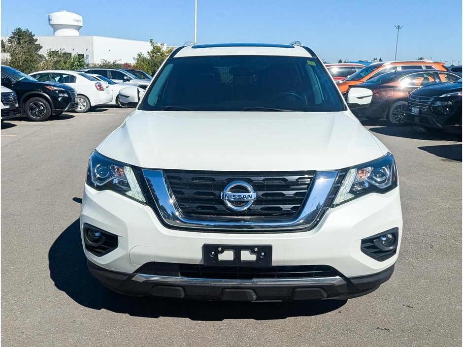 2020 Nissan Pathfinder Platinum-2