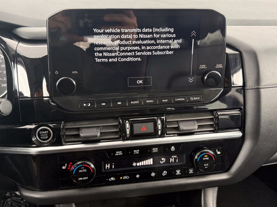 2023 Nissan Pathfinder SL-23