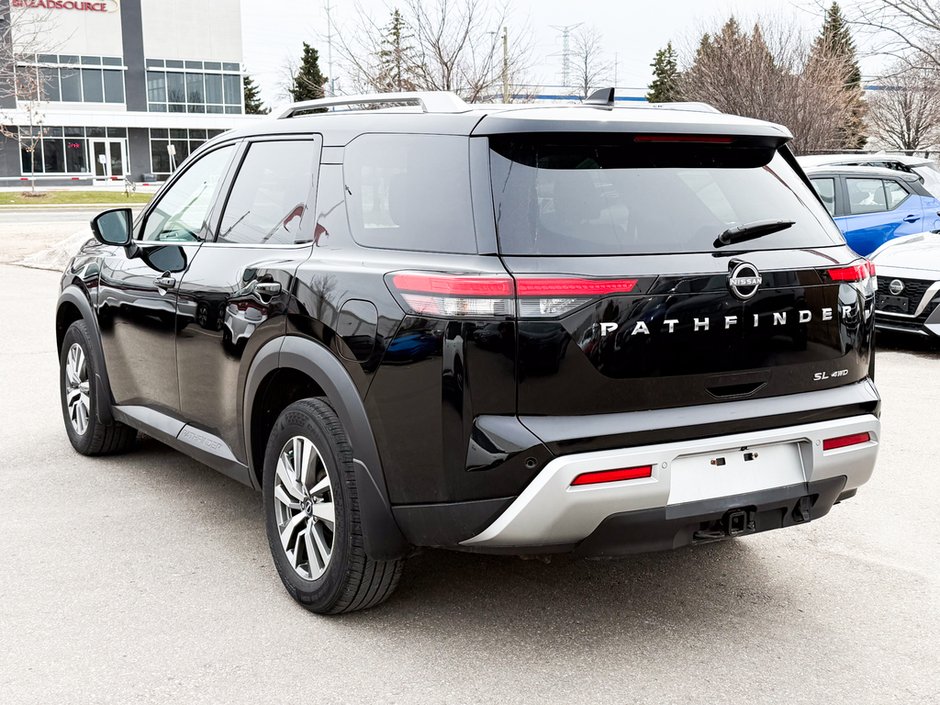 2023 Nissan Pathfinder SL-4