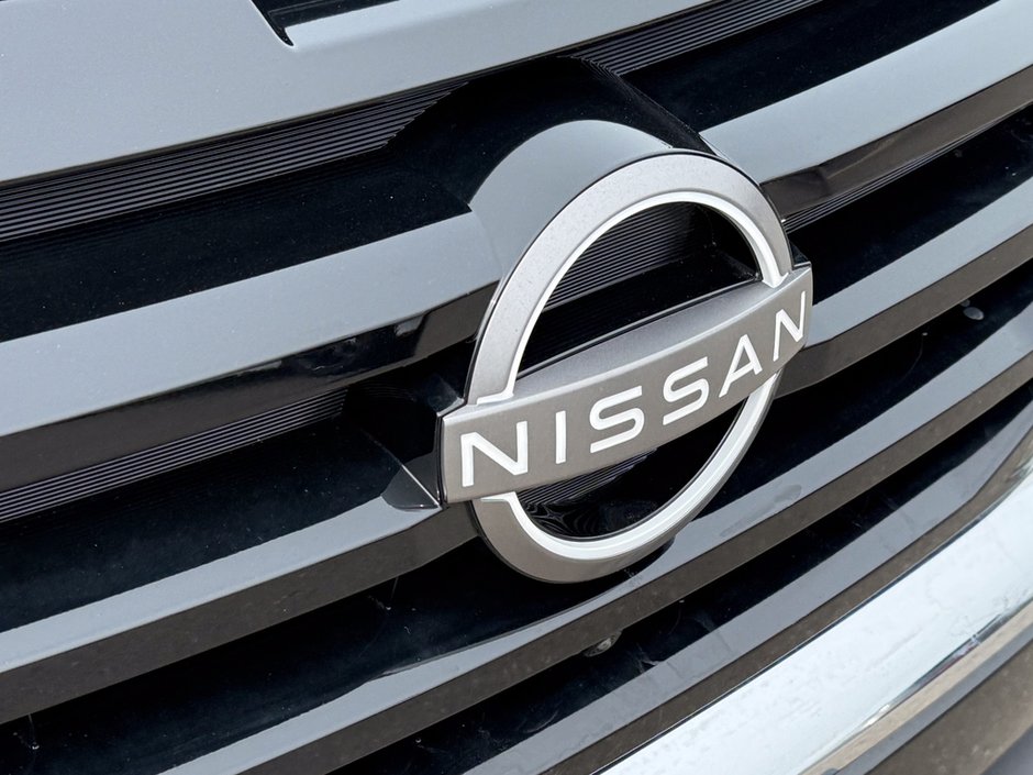 2023 Nissan Pathfinder SL-9