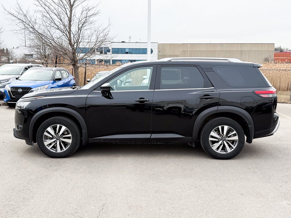 2023 Nissan Pathfinder SL-3
