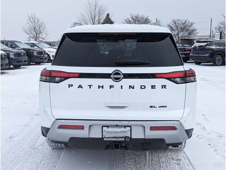 2025 Nissan Pathfinder SL-6