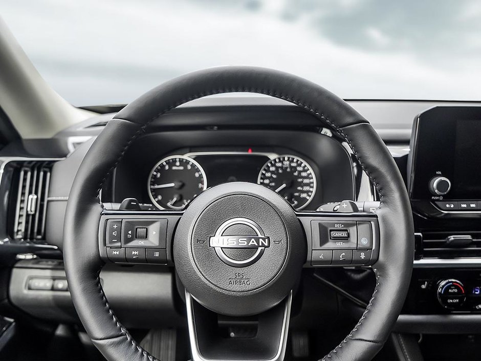 2025 Nissan Pathfinder SV-11