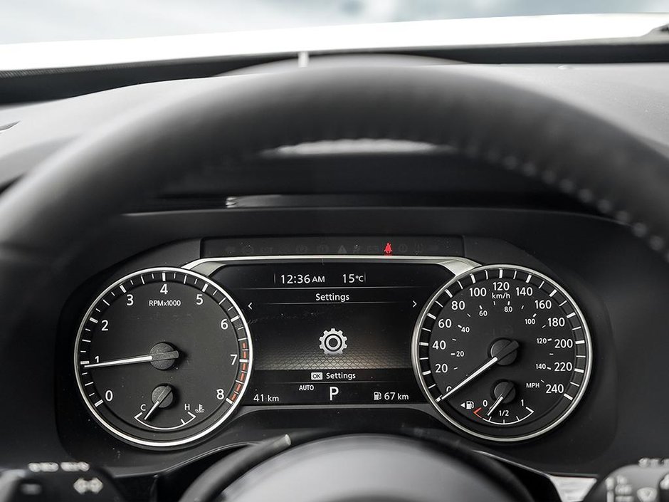 2025 Nissan Pathfinder SV-12