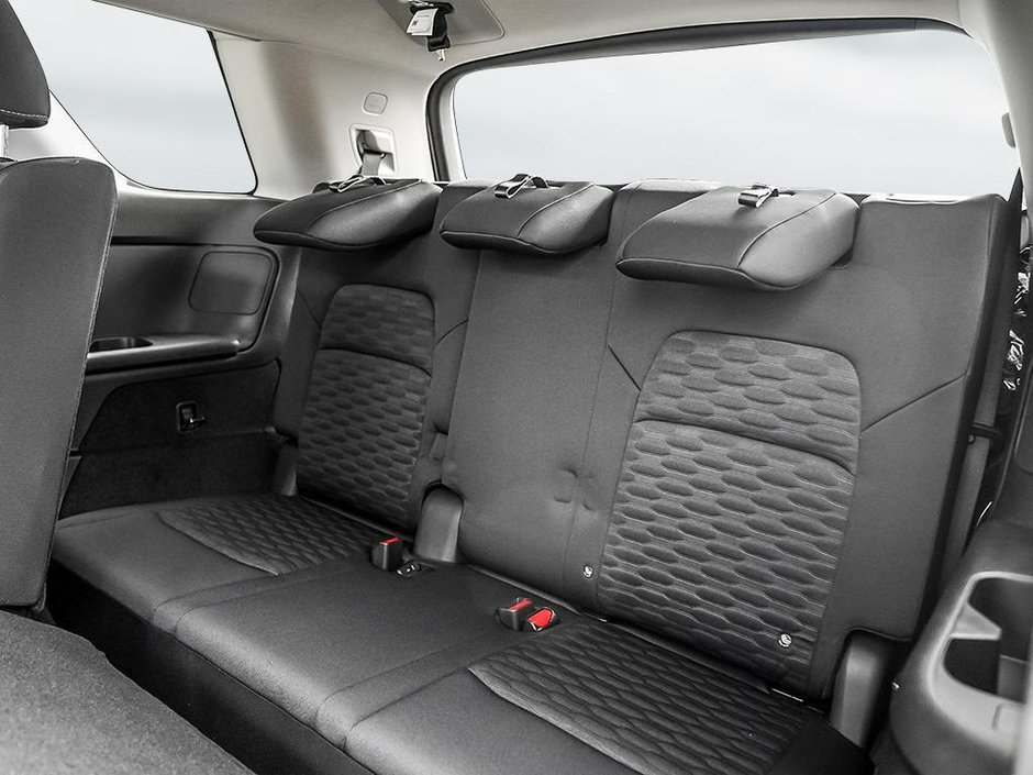 2025 Nissan Pathfinder SV-20