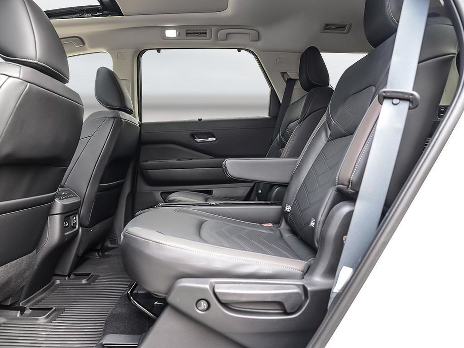 2025 Nissan Pathfinder Platinum-20