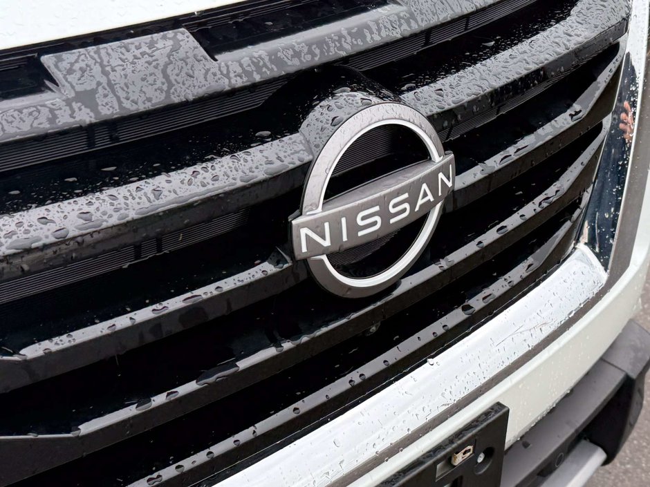 2025 Nissan Pathfinder Platinum-9